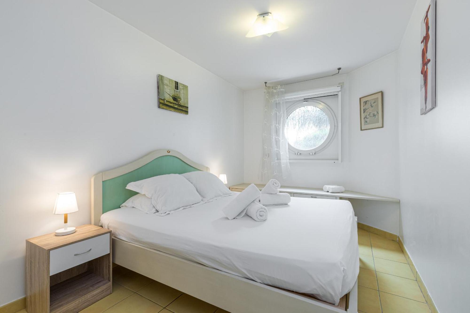 Nice 1 Bedroom Downtown Carre D'Or With Garage المظهر الخارجي الصورة