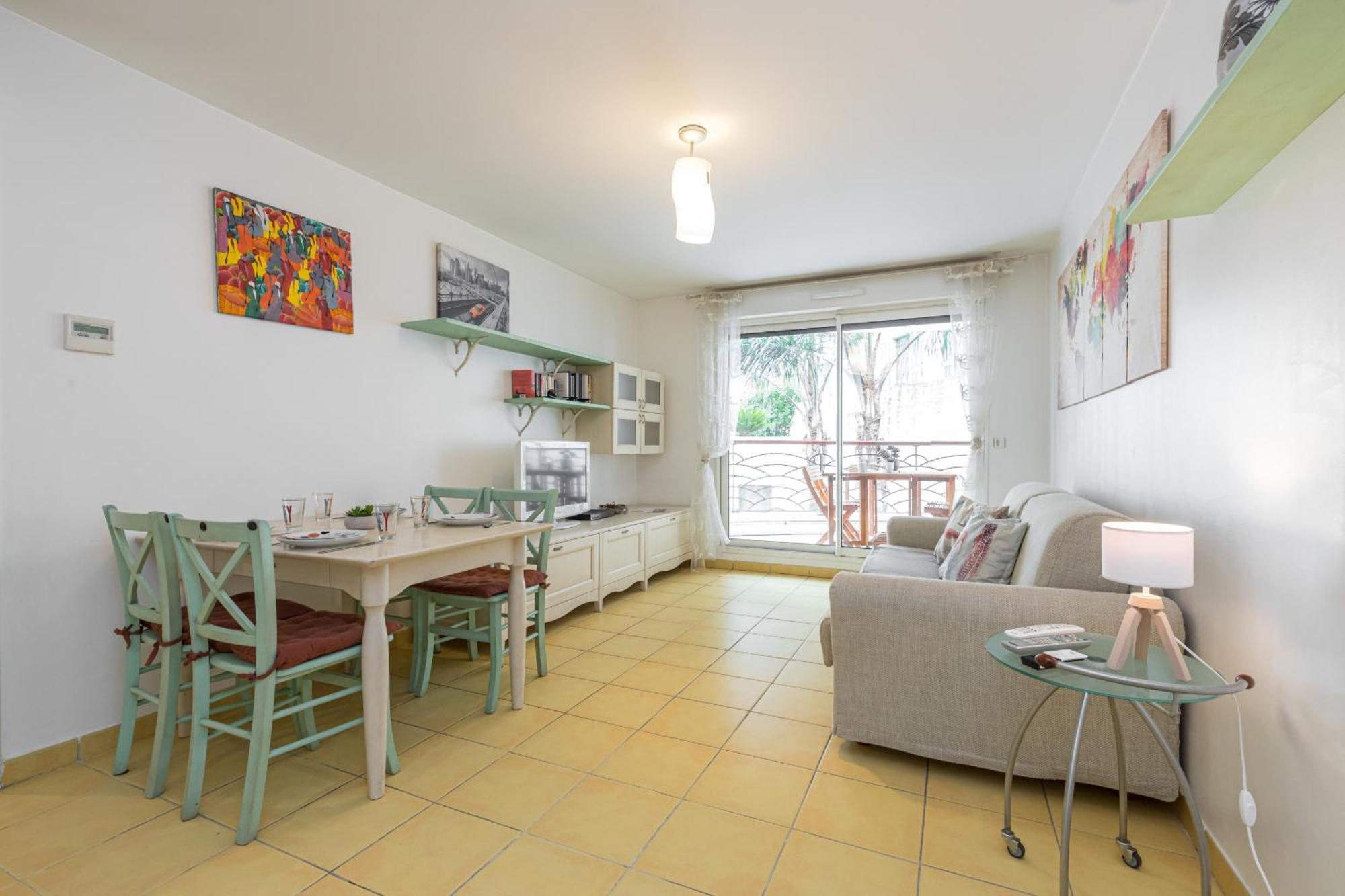 Nice 1 Bedroom Downtown Carre D'Or With Garage المظهر الخارجي الصورة