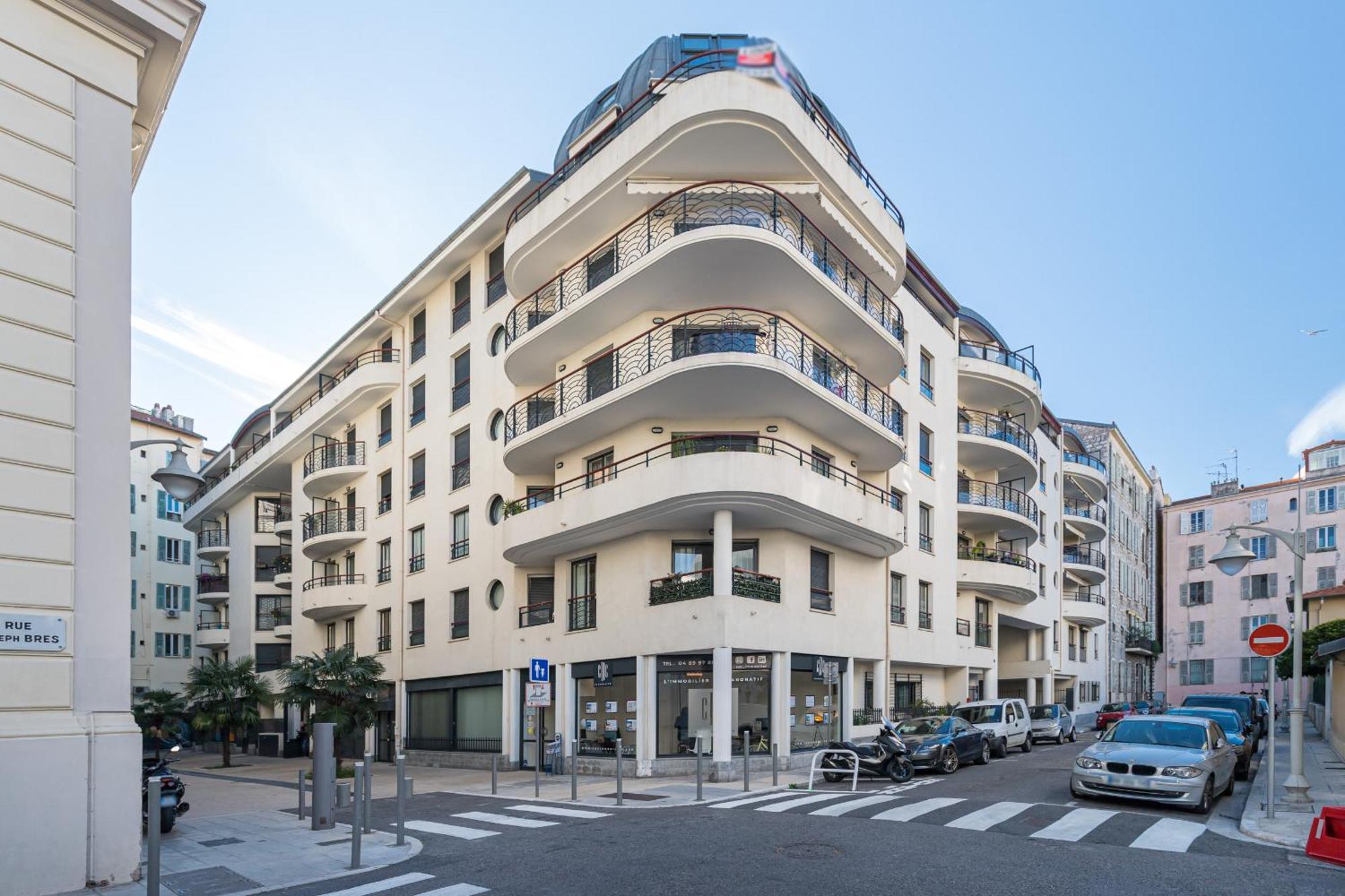 Nice 1 Bedroom Downtown Carre D'Or With Garage المظهر الخارجي الصورة